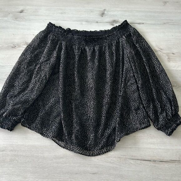 White House Black Market Off the Shoulder Blouse Black L EUC - Picture 5 of 9